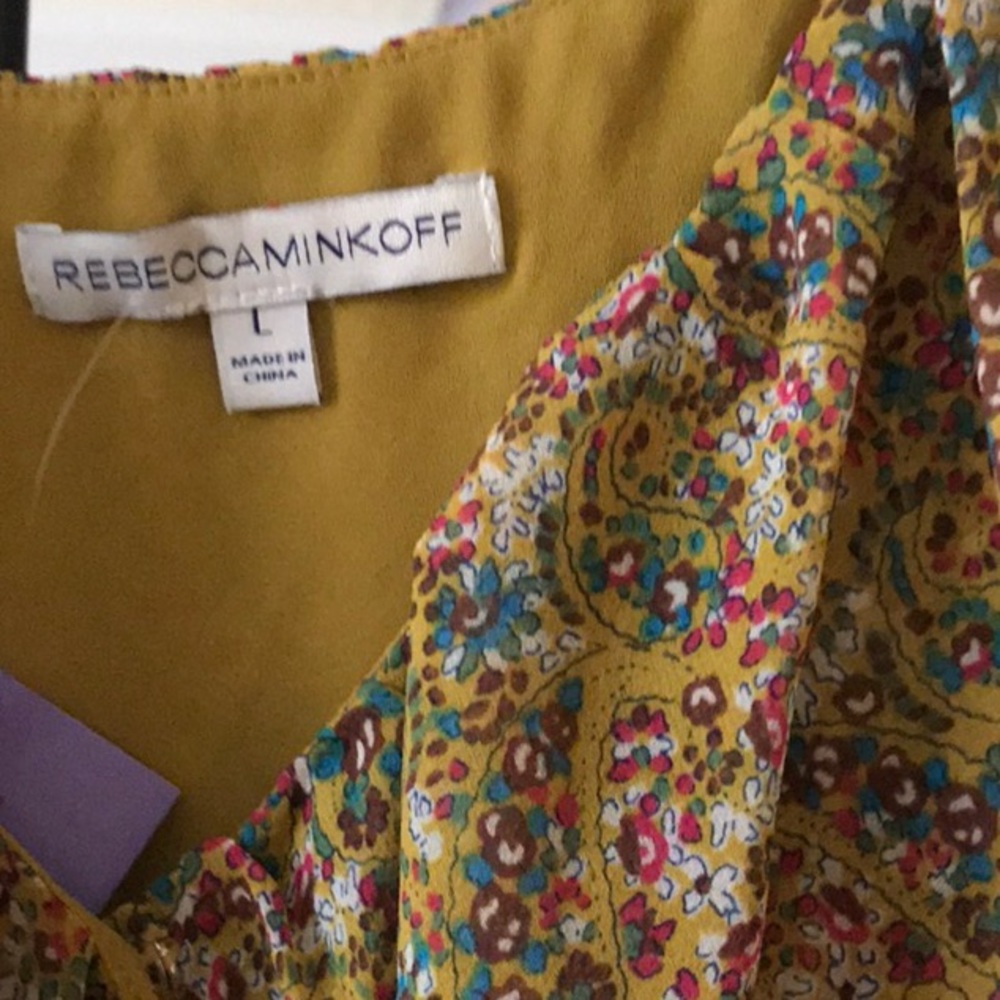 DRESSES… DRESSES…. NEW - Picture 3 of 5